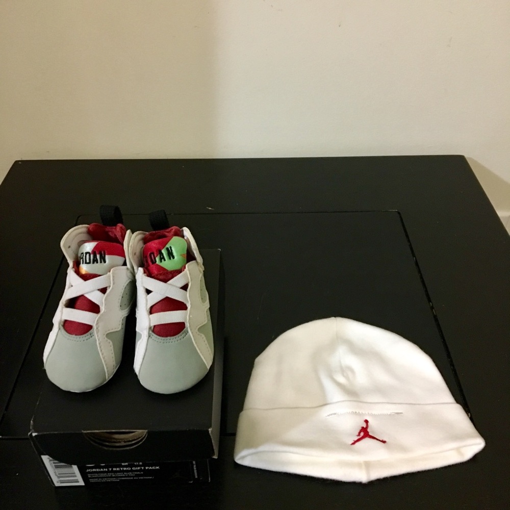 Jordan Kids Sneakers with Matching Hat